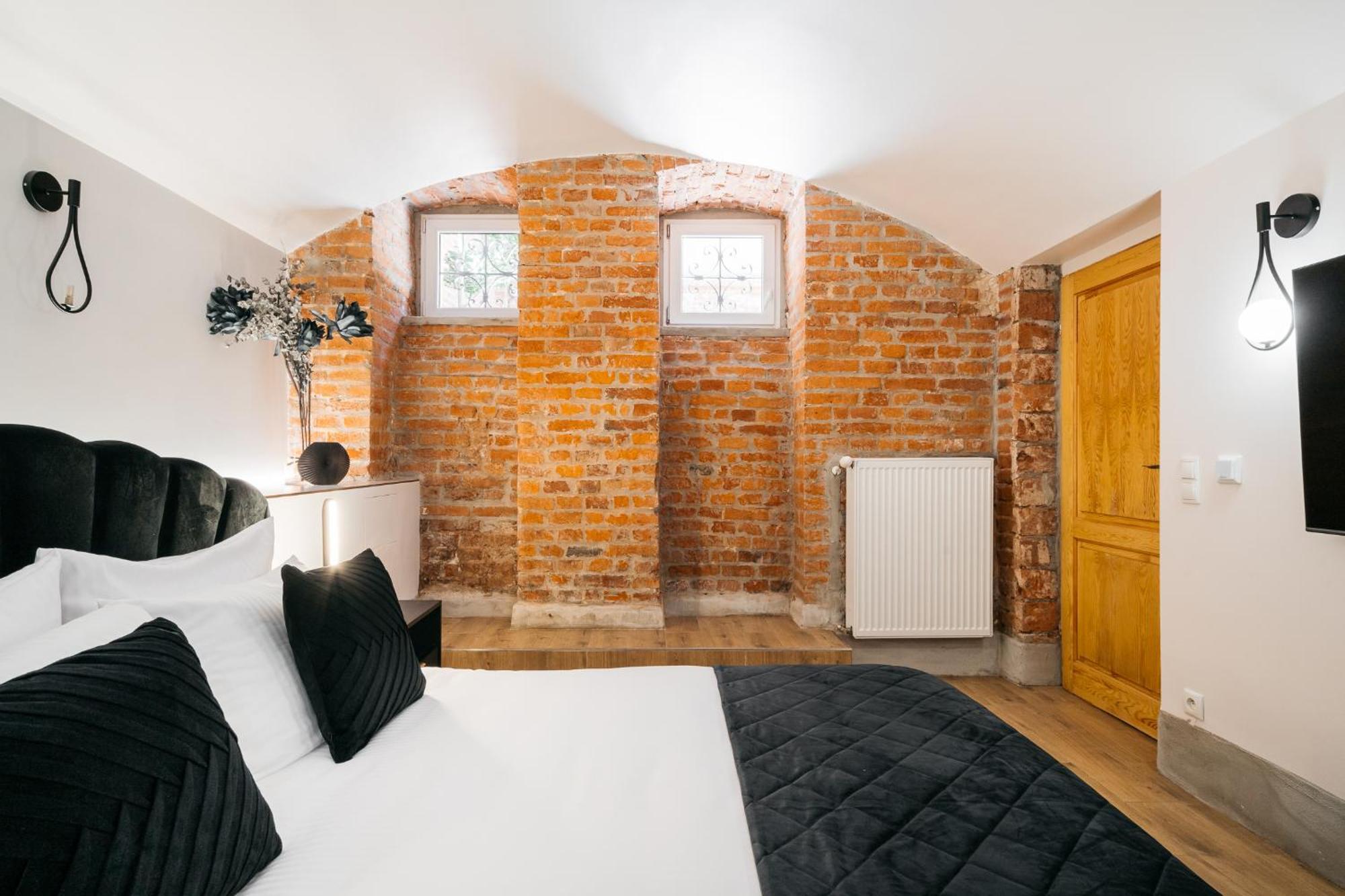 Old Town Oasis - Loftaffair Apartment Красков Екстериор снимка
