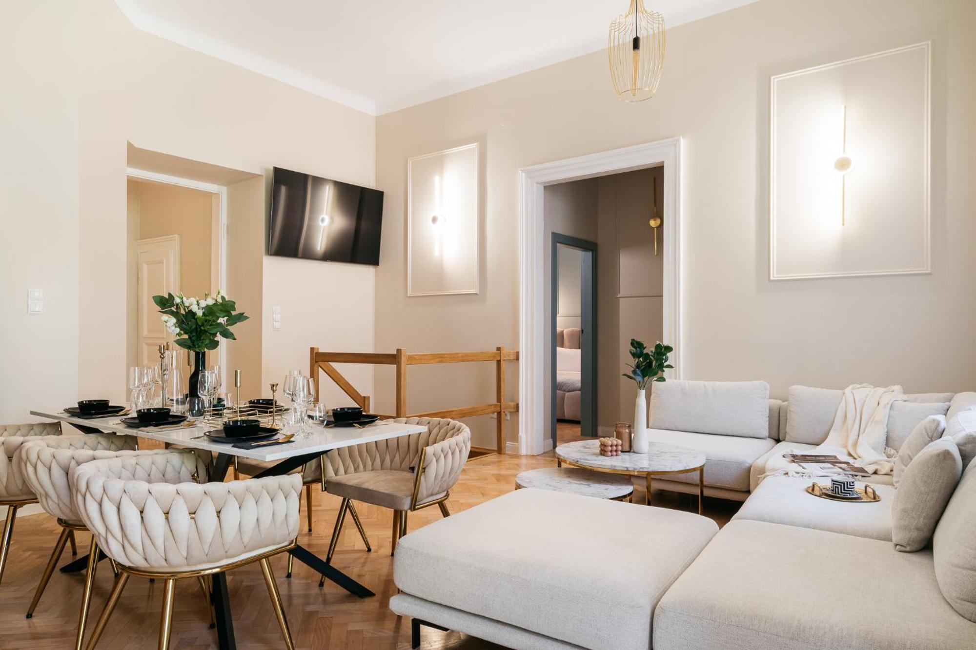 Old Town Oasis - Loftaffair Apartment Красков Екстериор снимка
